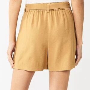 NWT NINE WEST HIGH WAIST SHORTS SIZE M BELT NEW